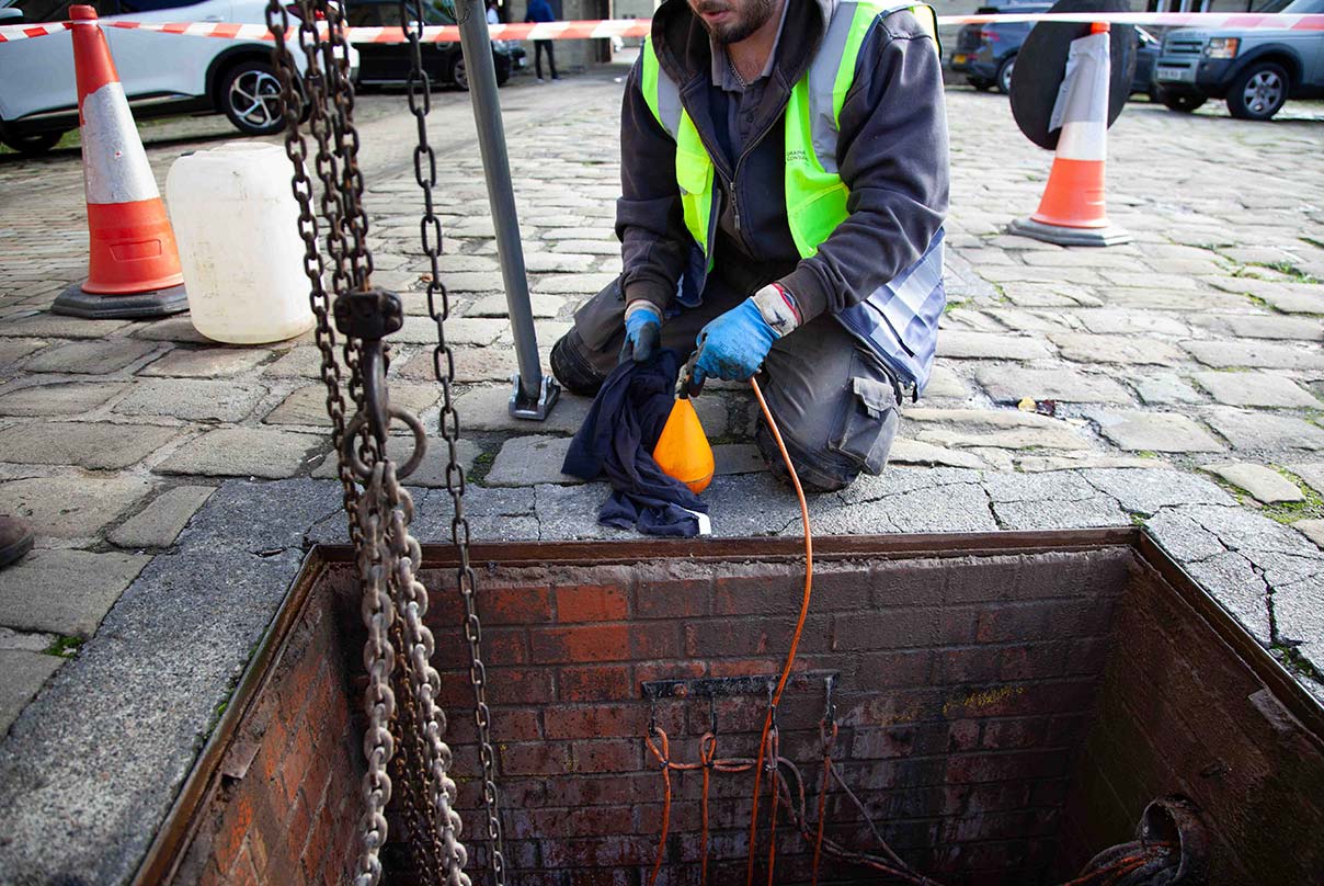 6652 pumping station maintenance uk